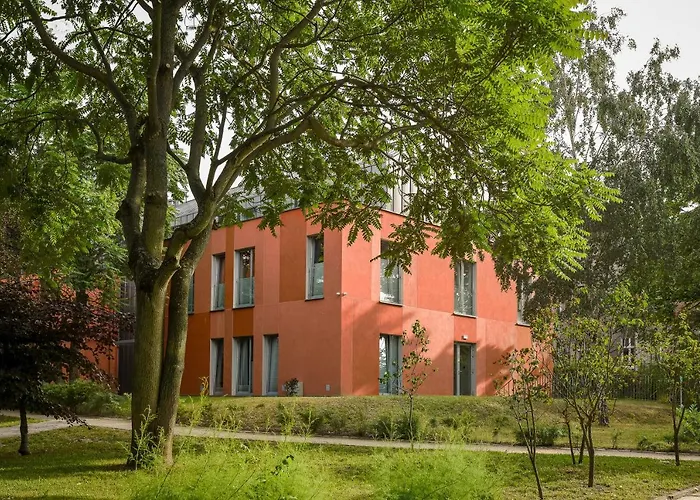 Chummy House מלון דירות 3*