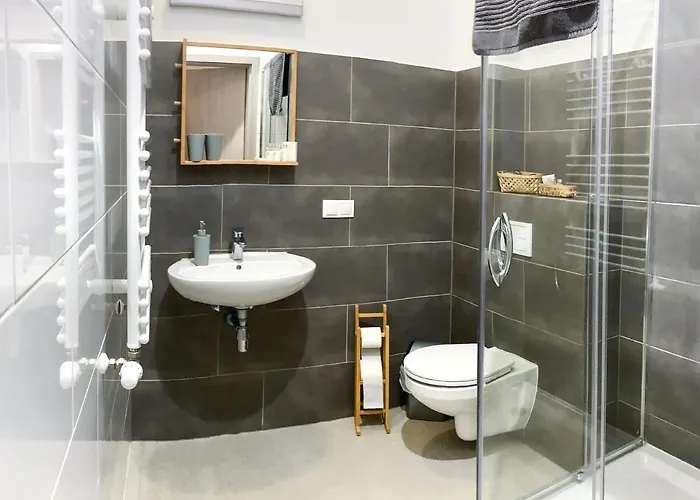 מלון דירות Chummy House